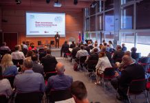 Negotove mednarodne razmere in poplave v Sloveniji bodo vplivale tudi na poslovanje slovenske elektroindustrije Dan slovenske elektroindustrije - poročilo